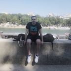 Onlyfans leak basically 

 profile picture