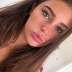 ella (@ellajones) Leaks OnlyFans 

 profile picture