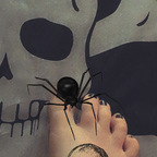 Luna (feetthrillers) Leaks OnlyFans 

 profile picture