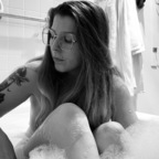 lolaversailles (Lola Versailles) OnlyFans Leaked Pictures and Videos 

 profile picture
