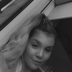 mollysx OnlyFans Leaks 

 profile picture